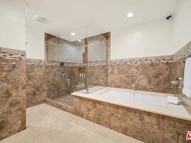 11875 Pradera Rd — Photo 29