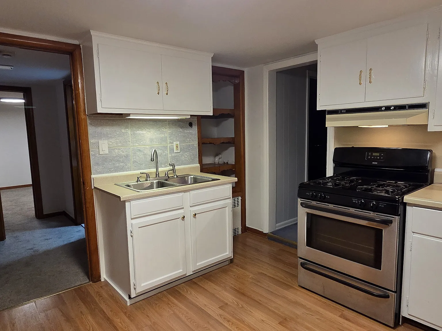 103 Warren St — Photo 3