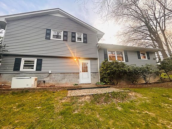 3rd image of 38 Evening Star Rd