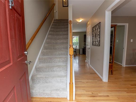 5th image of 6906 Dartmouth Ave
