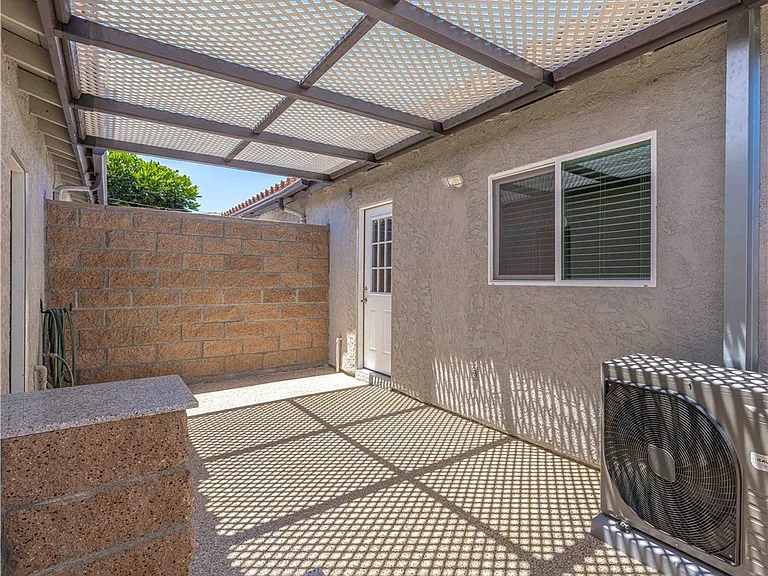 10419 Hayford St #J — Photo 23