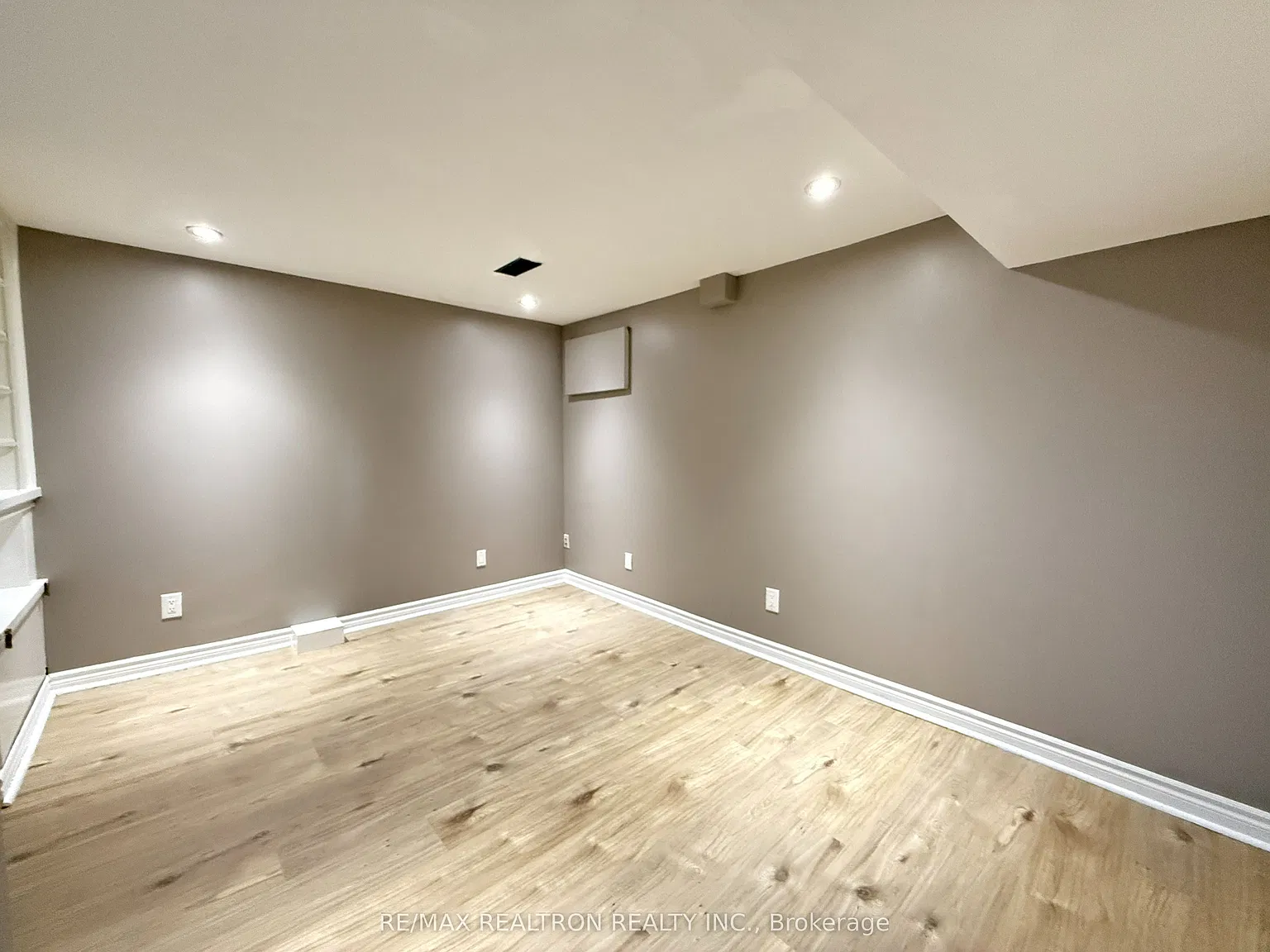 2 bed, $1,800 — Photo 4