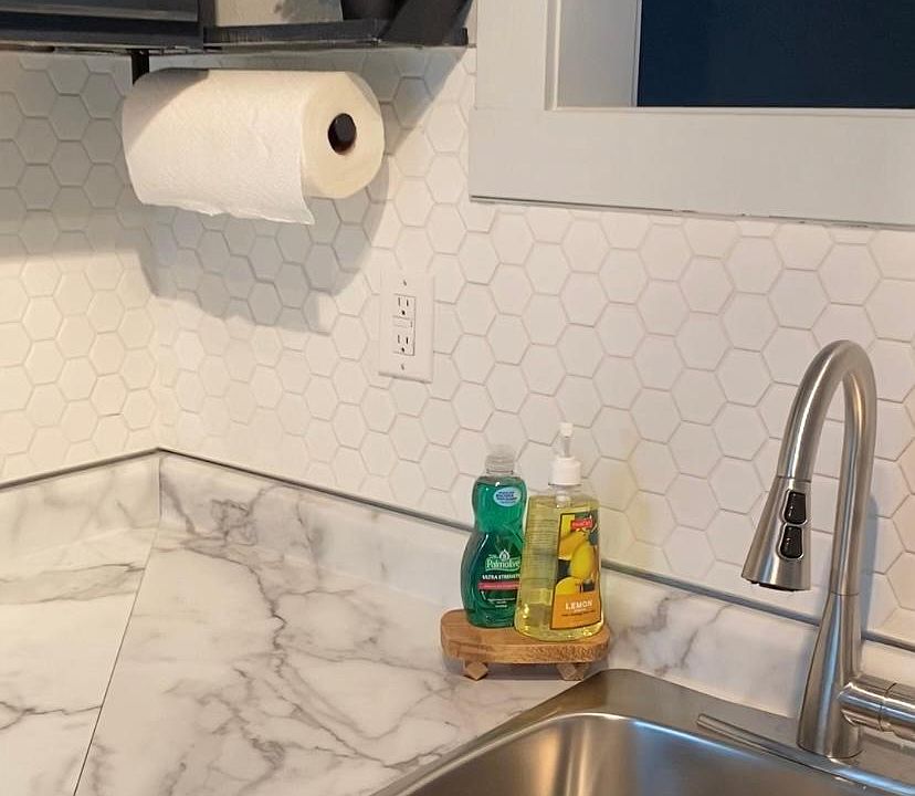new countertop and new sink