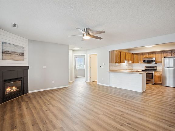 4th image of 405 James Blvd #2