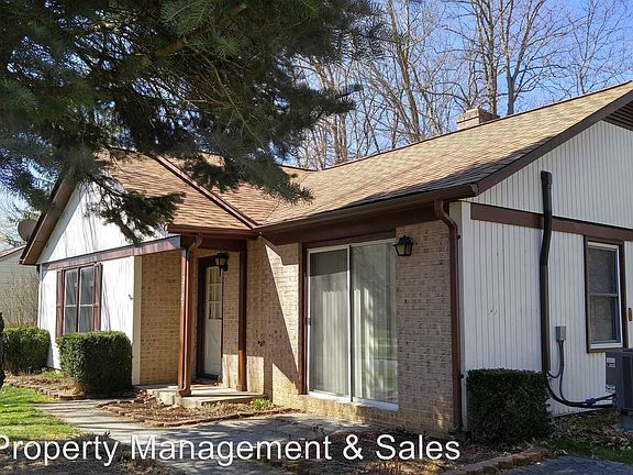 3rd image of 2103 Charlton Ln