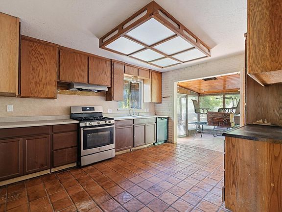 4th image of 4101 Bannister Rd
