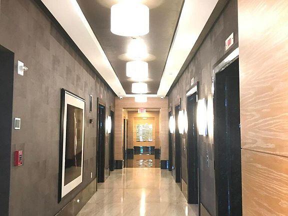 4th image of 950 Brickell Bay Dr APT 2802