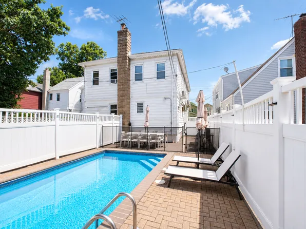 1826 Ryder Street image 1 of 12