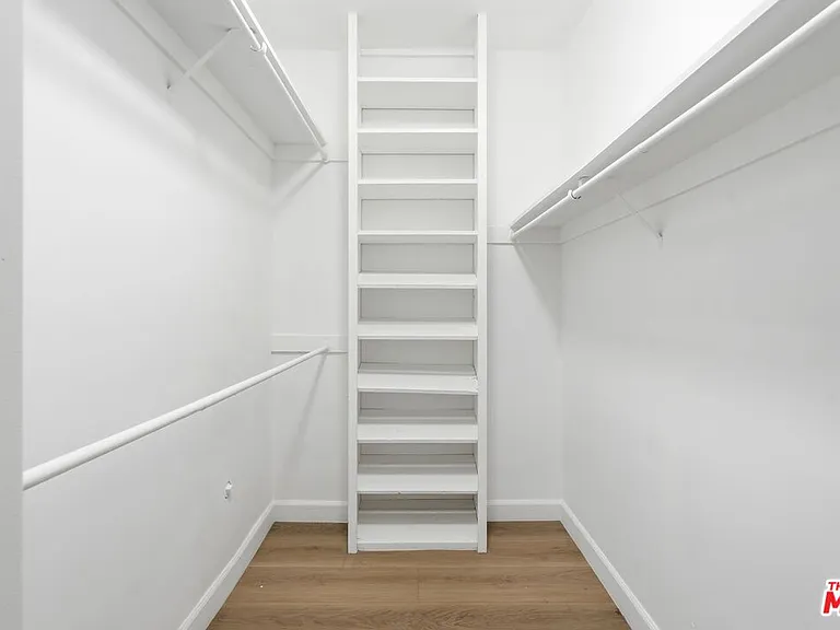324 S Elm Dr #101 — Photo 19