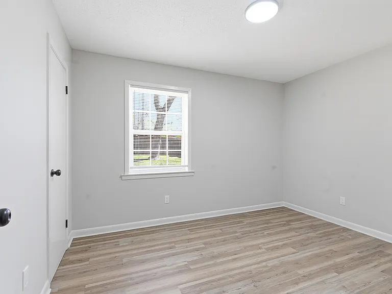 3206 Melbourne St — Photo 8