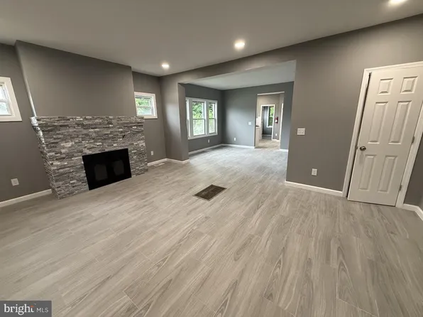 178 Crosswicks Rd, Bordentown, NJ 08505