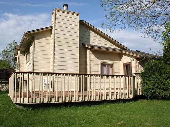 Side view to the house