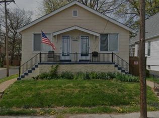 5200 Heege Rd #B, Saint Louis, MO 63123
