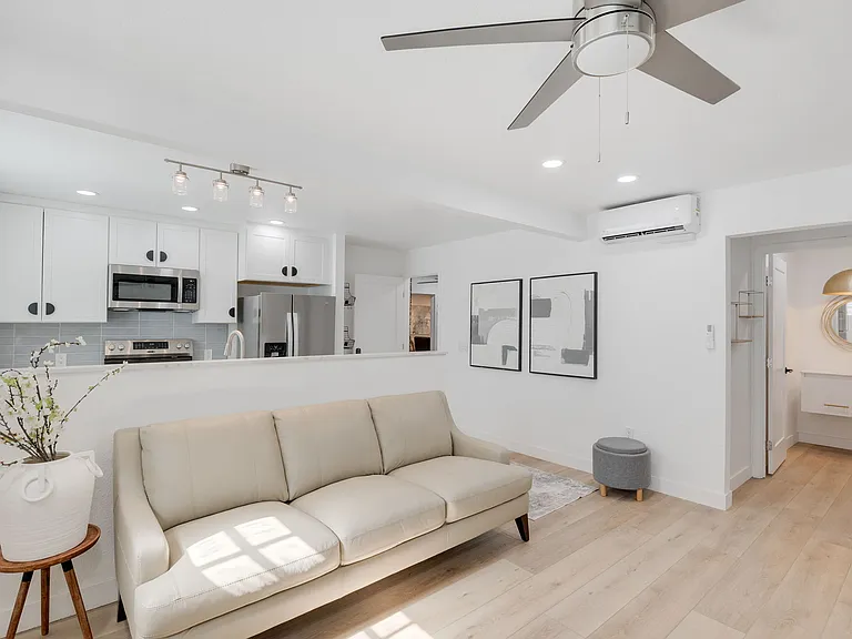217 Rugosa Dr — Photo 36