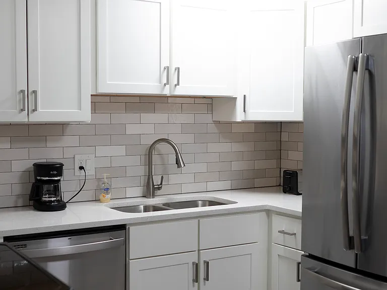 65 N Clarkson St #107 — Photo 10