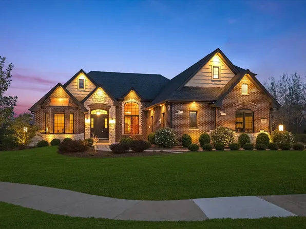 19441 Straton Ct, Mokena, IL 60448