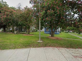 904 E Chestnut St #102, Bellingham, WA 98225