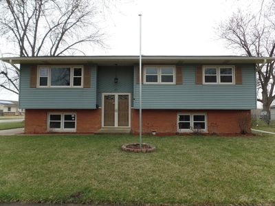 401 Sweetbriar Pl, Plano, IL, 60545