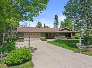 S64W25280 Meyers Dr, Waukesha, WI