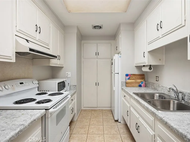 956 Calle Aragon #C — Photo 19