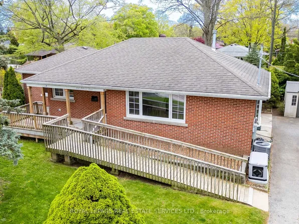 652 Hillcrest Dr, Burlington, ON L7R 3A7