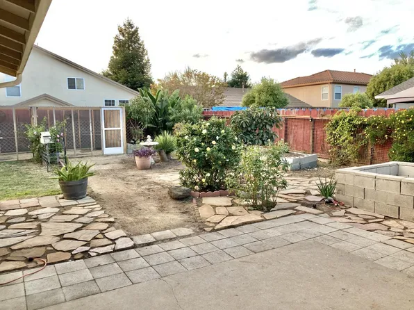 1761 Klamath Dr, Salinas, CA 93906