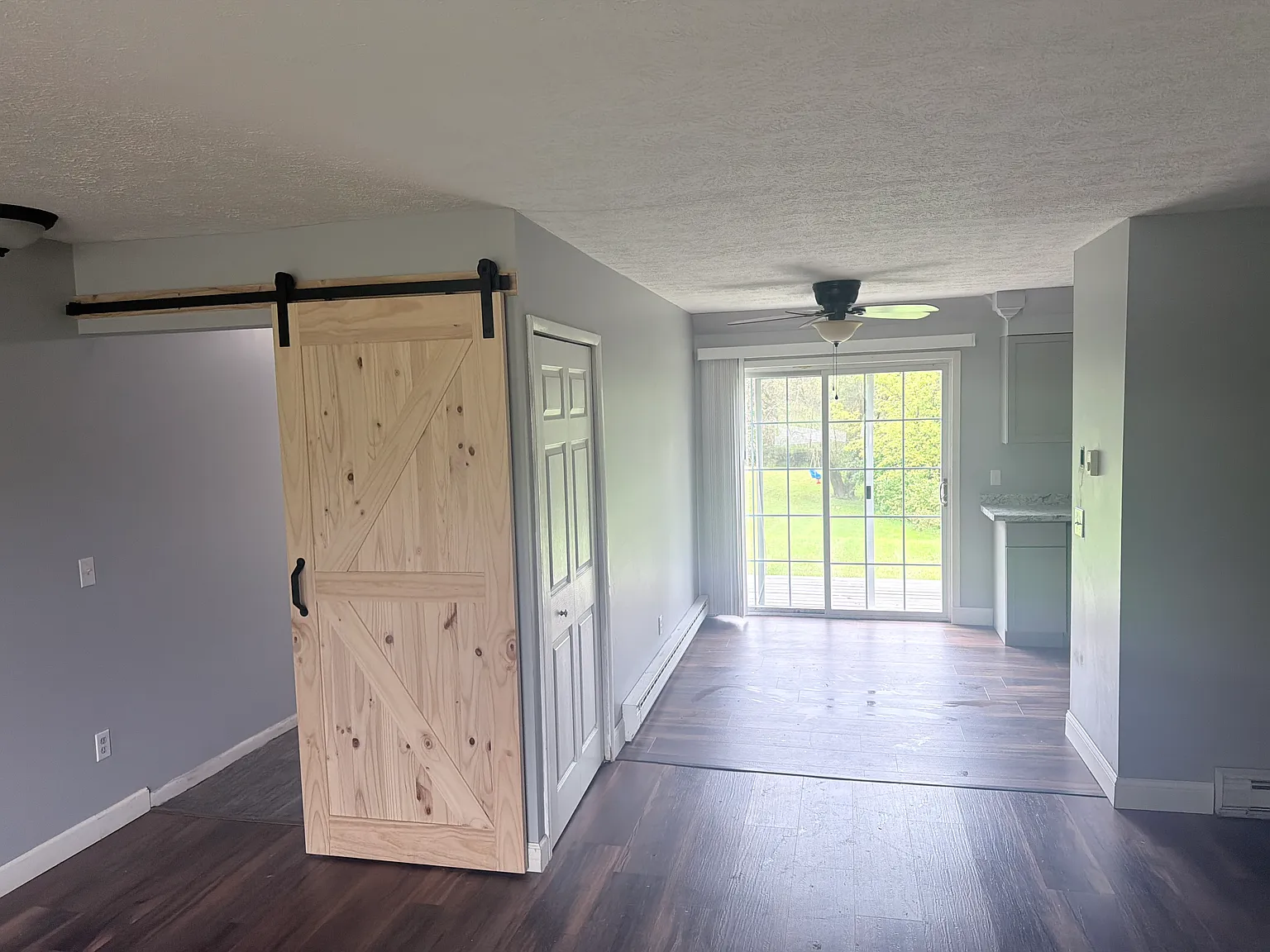 2 bed, 1020 sqft, $1,500 — Photo 4
