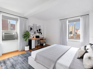 7 Stuyvesant Oval APT 3B, New York, NY 10009