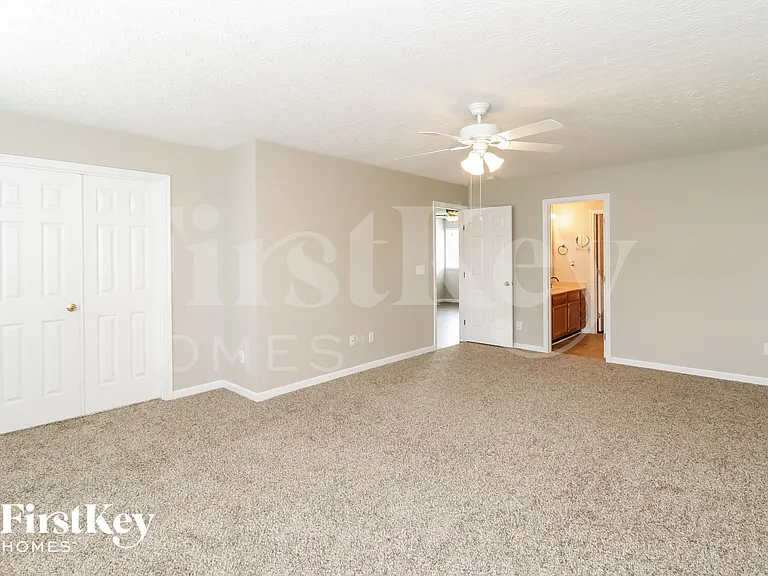330 Bridle Creek Dr — Photo 9
