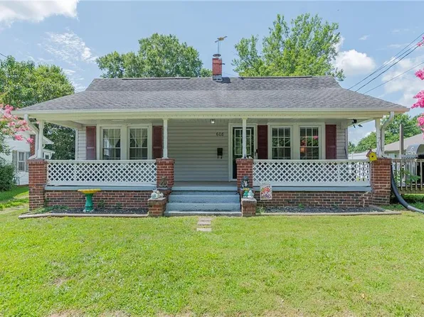 608 W Washington St, Madison, NC 27027