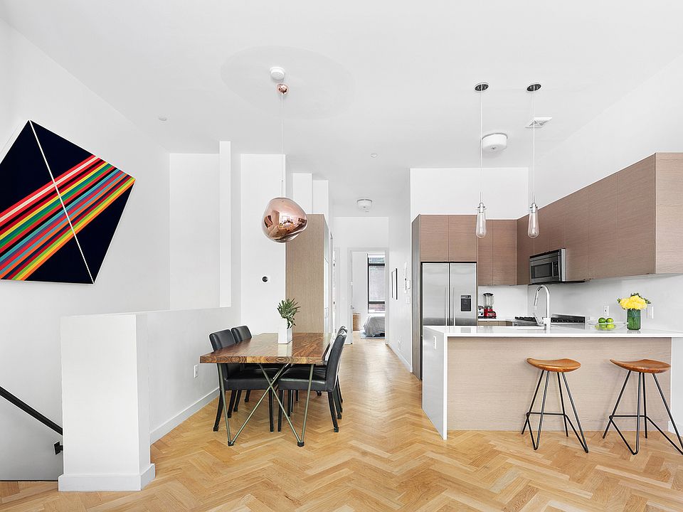 1st image of 266 Greene Ave #1