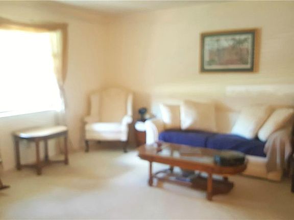 3rd image of 2023 NE Aloe Calle