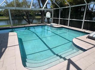 9230 Heathridge Dr, West Palm Beach, FL 33411
