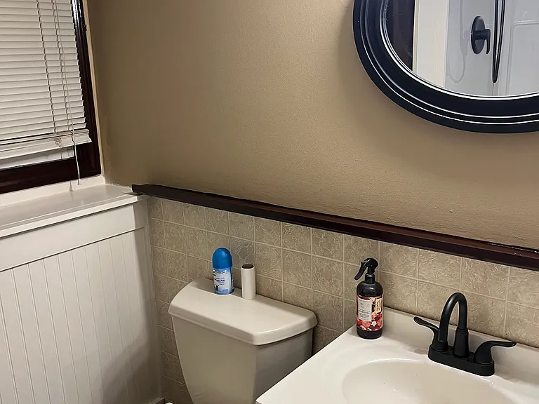 90 Cheryl Ln #1 — Photo 4