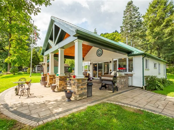 900 N Riverview Dr, Parker, PA 16049
