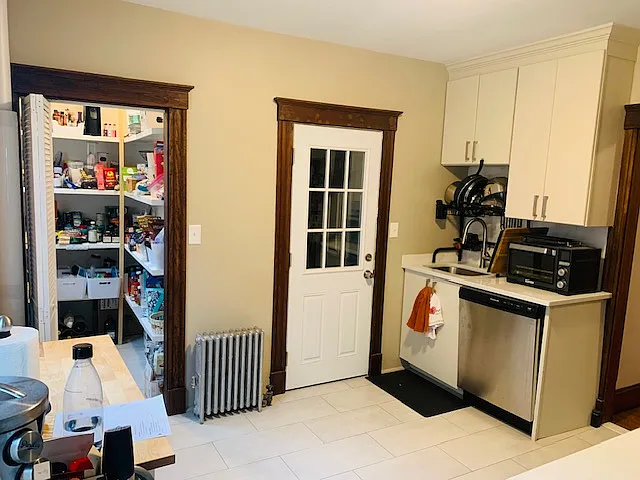 2 bed, 1300 sqft, $2,600 — Photo 3