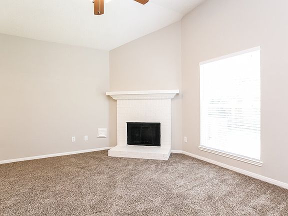 5th image of 7543 River Pines Dr