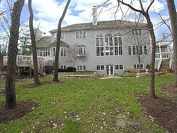 3rd image of 4724 Wellington Dr
