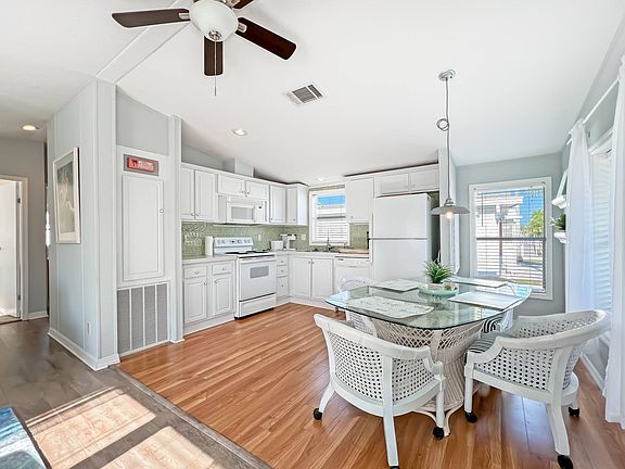 5th image of 399 Quinto Ln