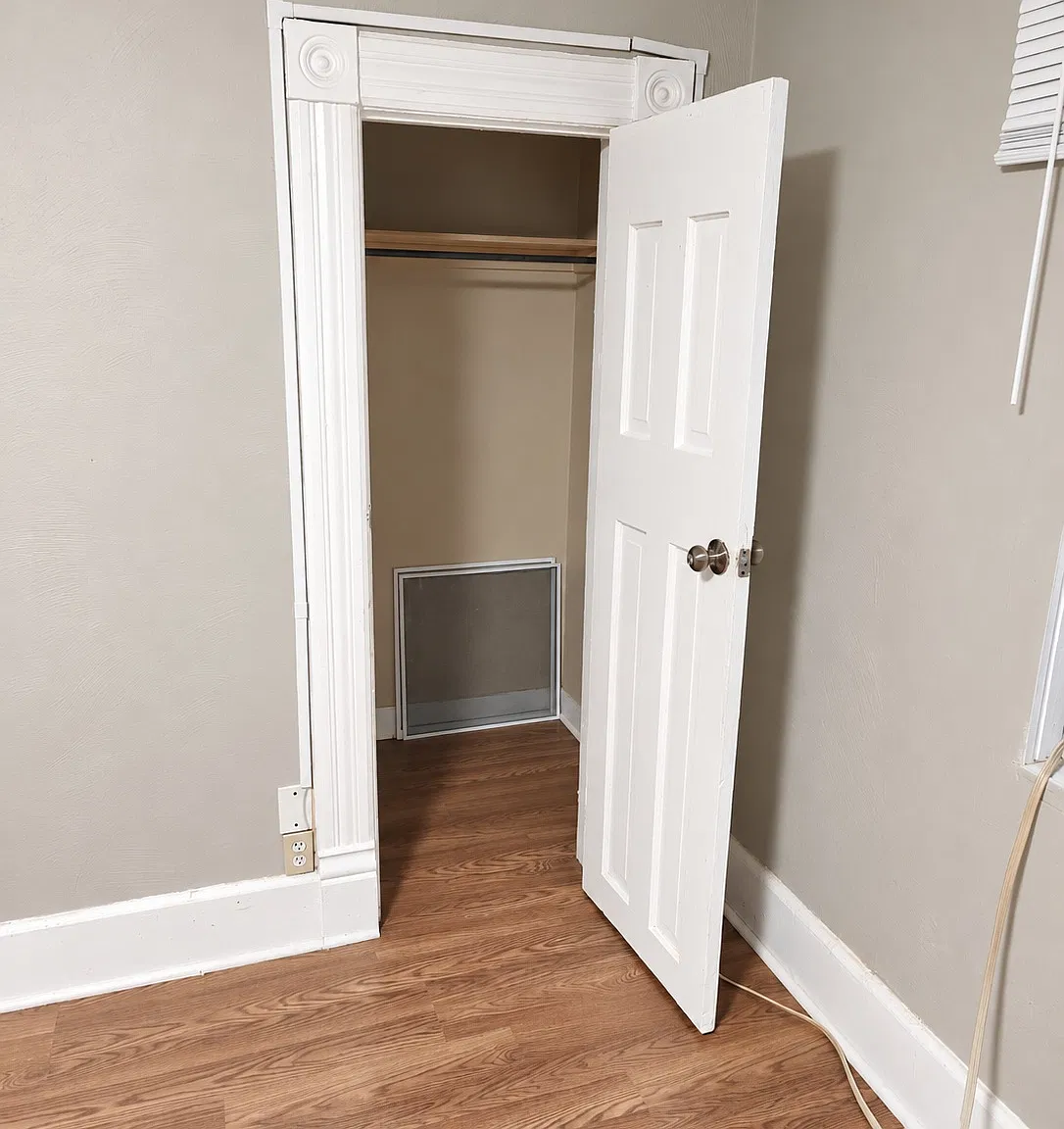 456 Walnut Ave, Upper Level, Elgin, IL 60123 — Photo 4