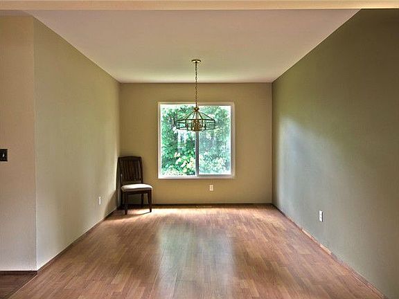 2nd image of 6307 Grandridge Dr SE