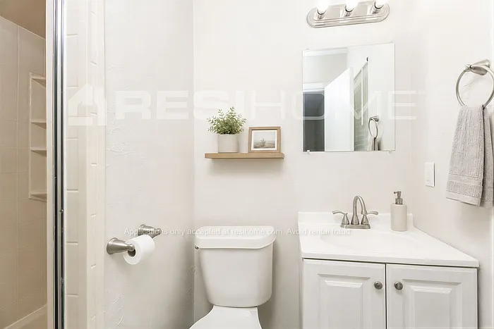 504 N Avery Dr — Photo 10