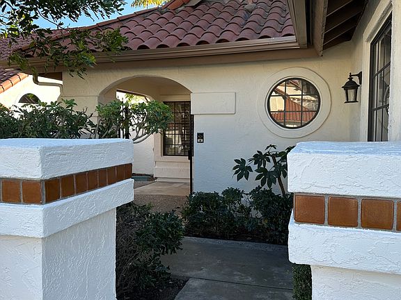 5th image of 12083 Avenida Consentido