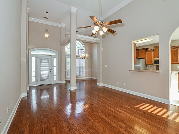 5th image of 4869 Rosebrook Cir E