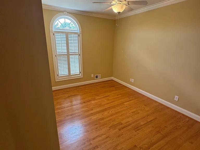 123 Garden Dr — Photo 9