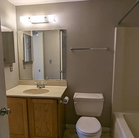 302 E Ann Arbor Trl — Photo 3