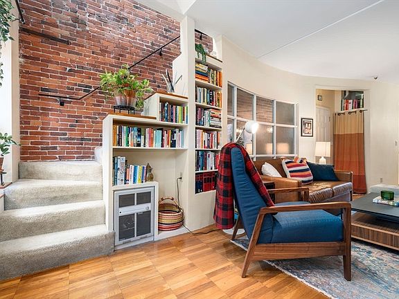 5th image of 49 Garden St #C
