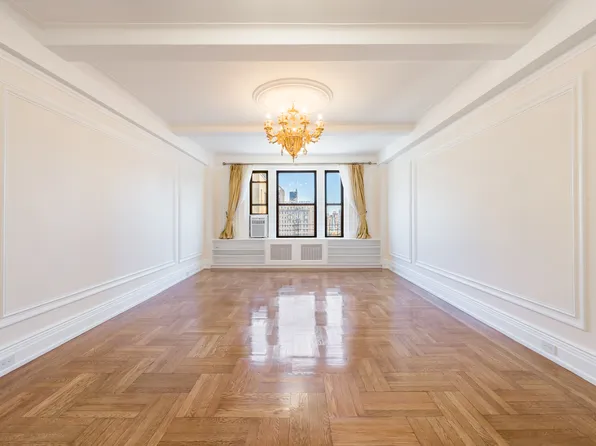 825 West End Avenue image 1 of 16