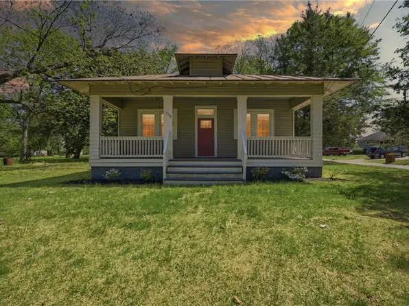 1208 White Marsh Rd, Suffolk, VA 23434