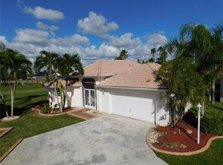 2710 Augusta Dr, Homestead, FL 33035